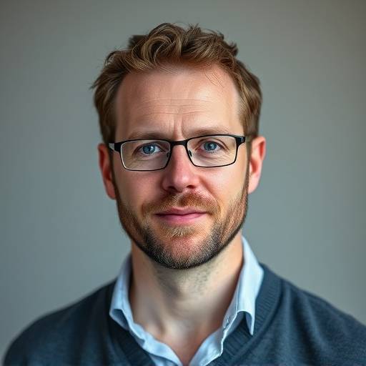Portrett av Lars Bakken, grafisk design instruktør